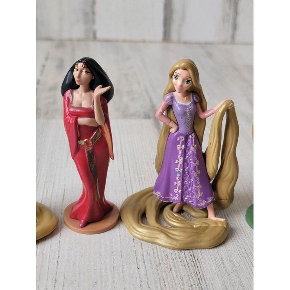 Disney Tangled princess Eugene stepmom toddler princess playset toy figure - Picture 3 of 8